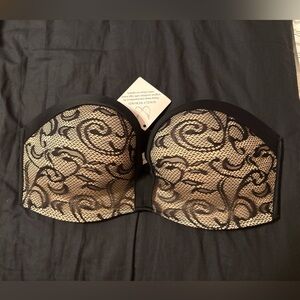 Black lace strapless bra